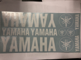 Nálepka Yamaha biela vyrezavaná