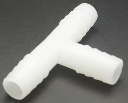 Hrdlo spojovacie T-kus pre hadičku 5mm  28x17mm