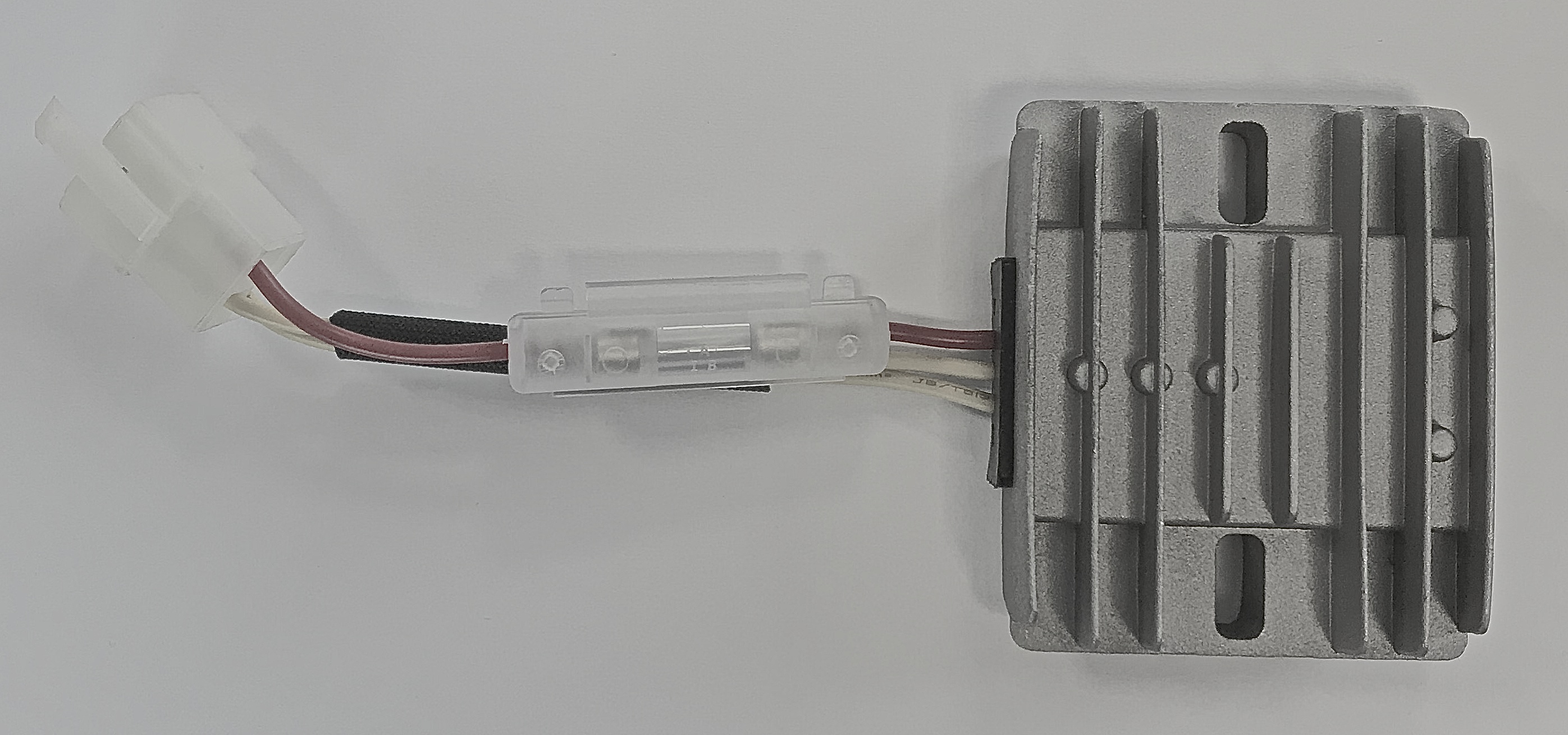 REGULÁTOR NAPÄTIA ZONGSHEN XP420 11,5HP MTD Thorx